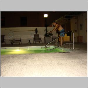 95pool1.jpg